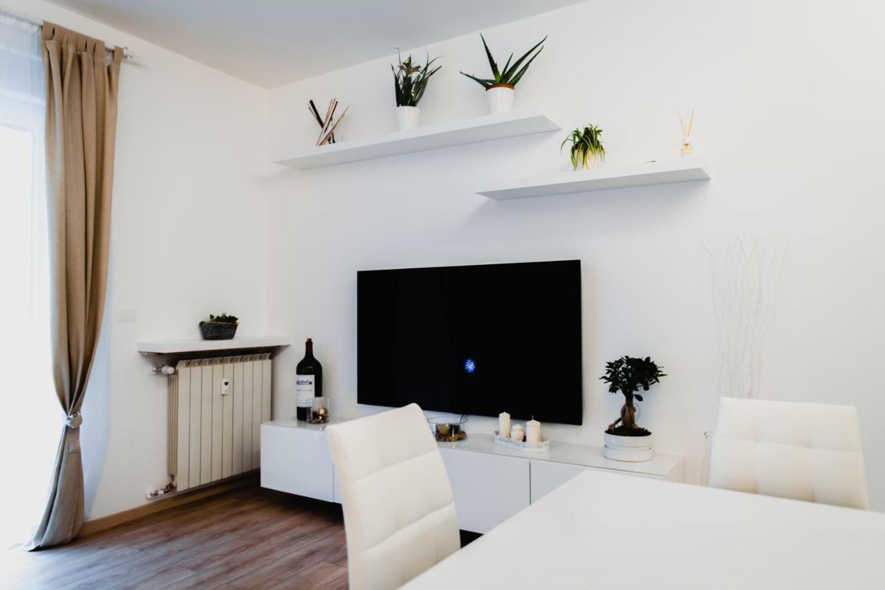 Ferienwohnung La Boutique Del Vento - Esclusivo In Pieno Centro Triest Exterior foto