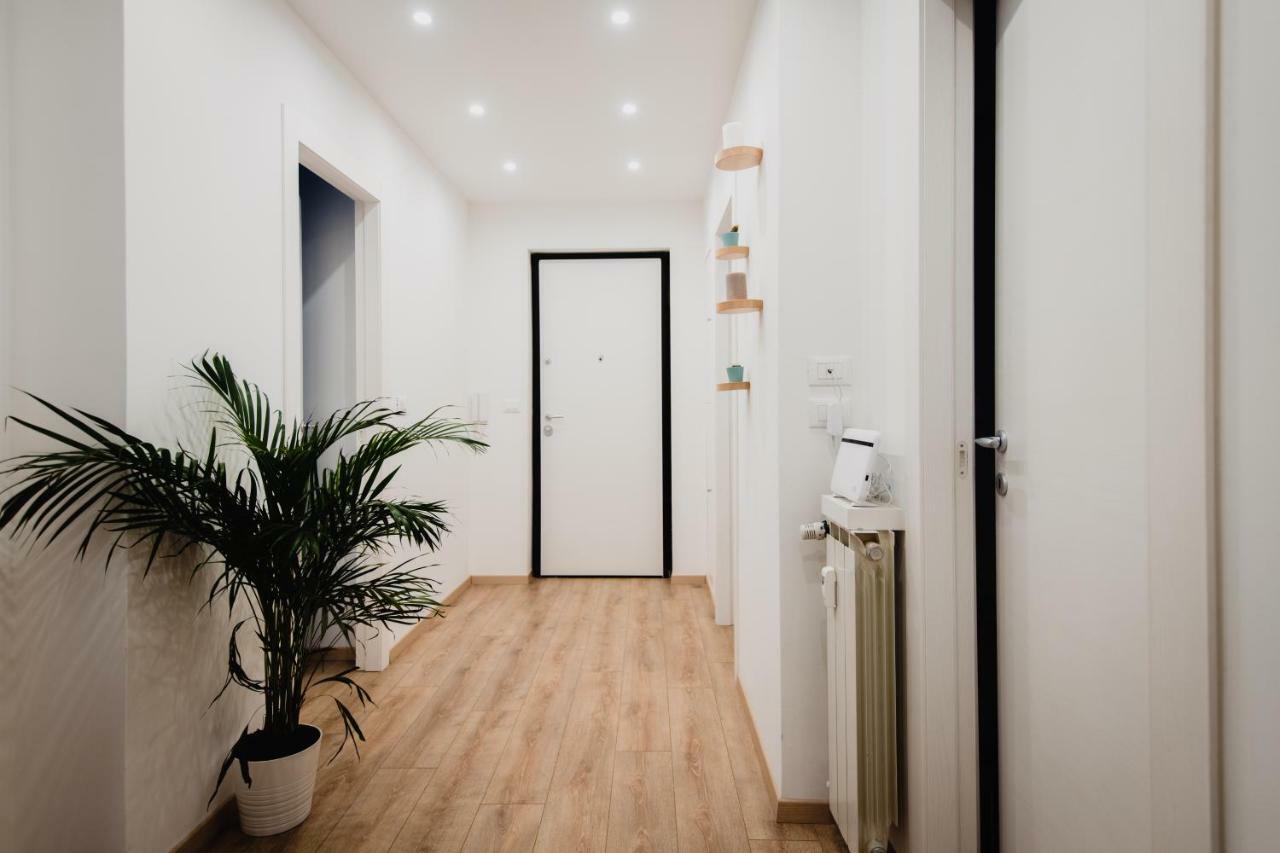 Ferienwohnung La Boutique Del Vento - Esclusivo In Pieno Centro Triest Exterior foto