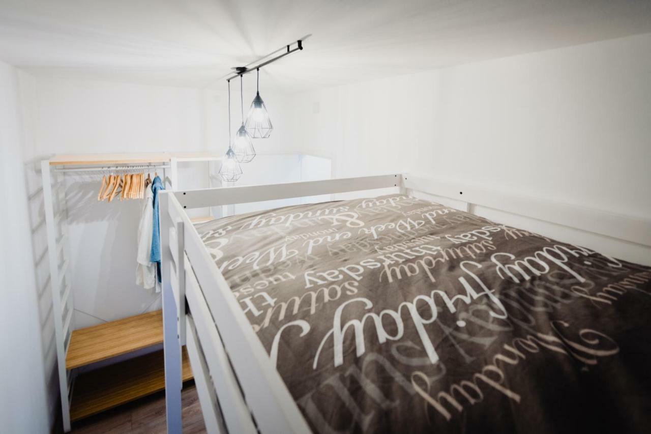 Ferienwohnung La Boutique Del Vento - Esclusivo In Pieno Centro Triest Exterior foto